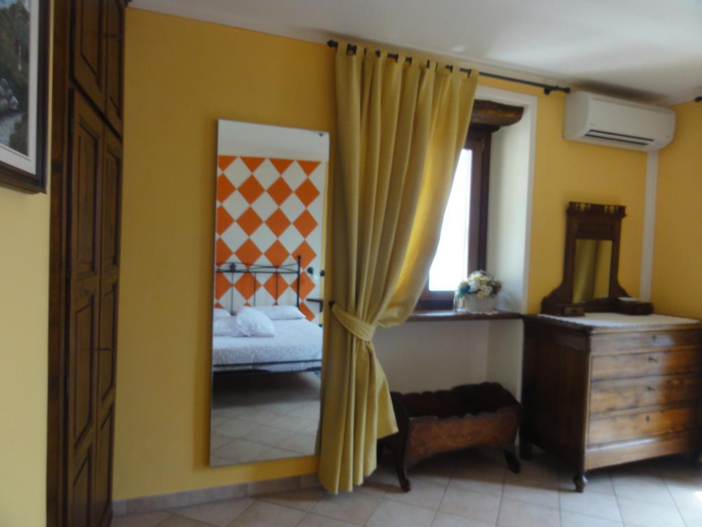 Casale Fe-Wo - Appartamenti Con Vista Lago Cannero Riviera Room photo