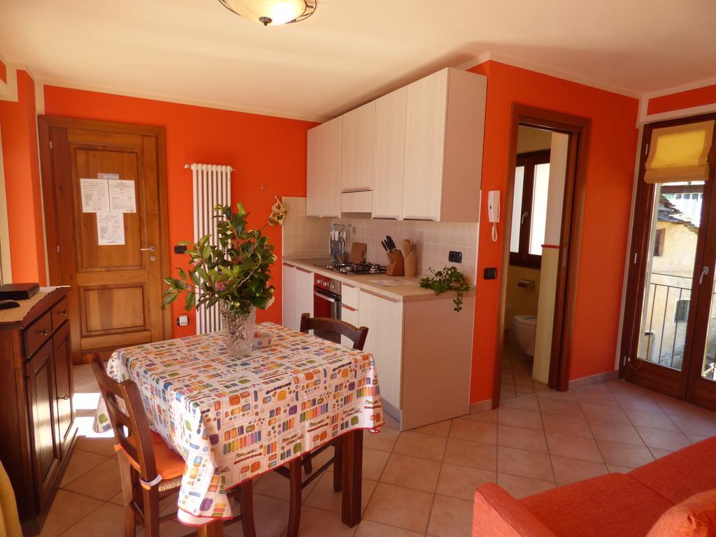 Casale Fe-Wo - Appartamenti Con Vista Lago Cannero Riviera Room photo