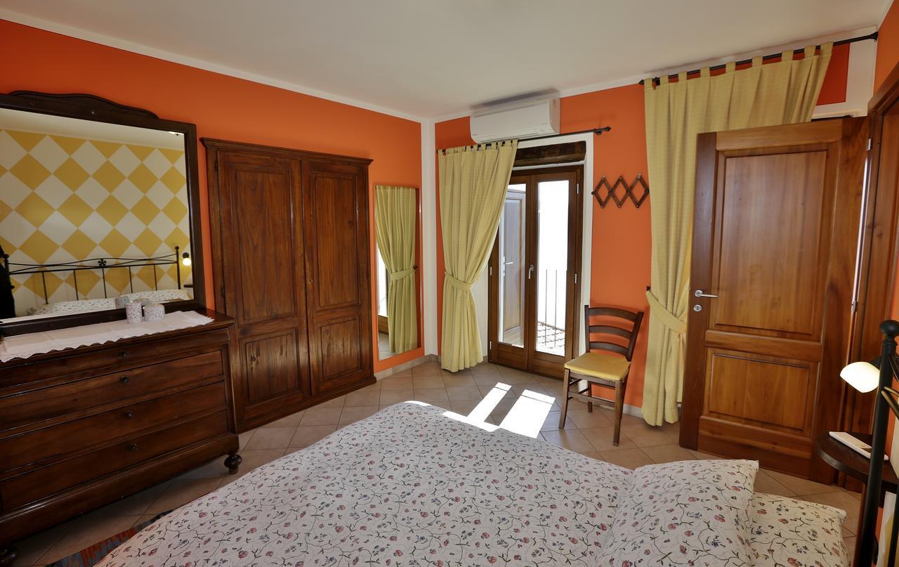 Casale Fe-Wo - Appartamenti Con Vista Lago Cannero Riviera Exterior photo