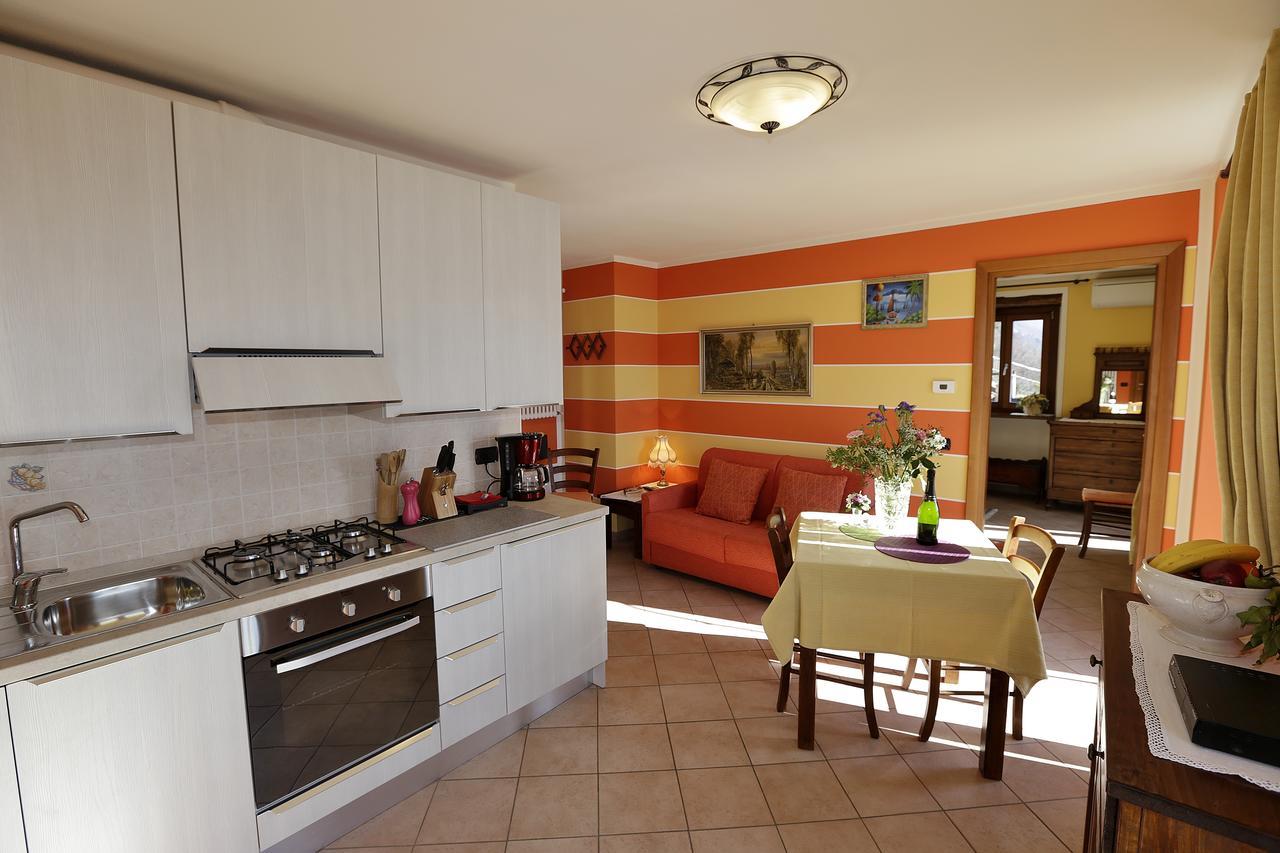 Casale Fe-Wo - Appartamenti Con Vista Lago Cannero Riviera Exterior photo